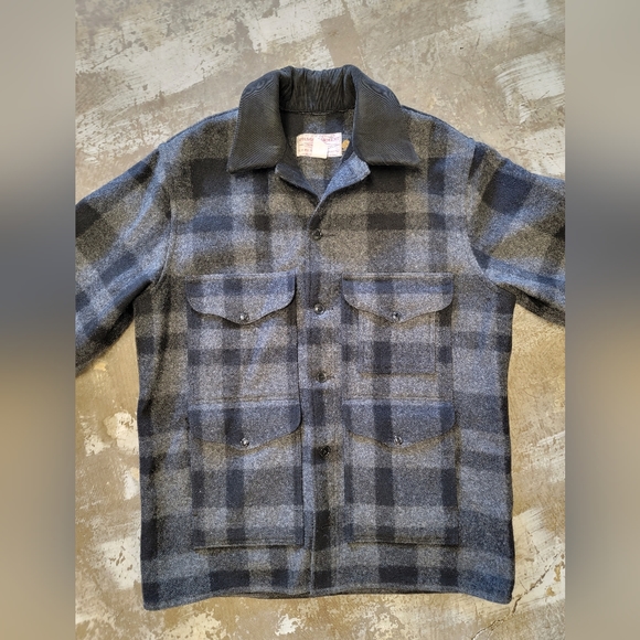 SOLD!!!VTG Filson 80s Wool Bird Hunting Coat - Picture 5 of 12